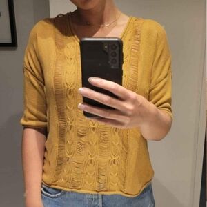 O'Neill Gold knit sweater